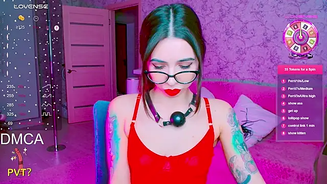 Snapshot of vinkiepinkie chatting on 22, 11, 2025 vinkiepinkie online show from 22, 11, 2025