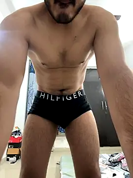 Guccilonda17 online show from 29, 11, 2025