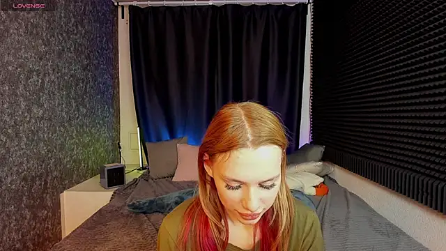 Snapshot of sex_instructor_vi chatting on 18, 3, 2025 sex instructor vi online show from 18, 3, 2025