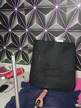 Megann 9 online show from 5, 1, 2026