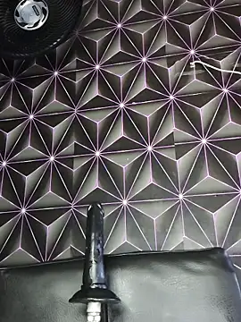 Megann 9 online show from 25, 3, 2026