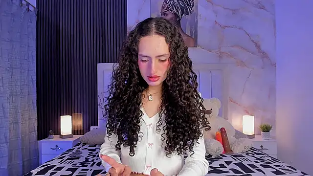 Snapshot of peachandtyron_ chatting on 2, 10, 2025 peachandtyron online show from 2, 10, 2025