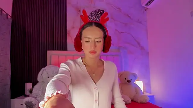 peachandtyron  online show from 10, 11, 2025