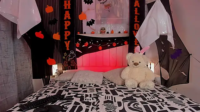 peachandtyron  online show from 16, 10, 2025