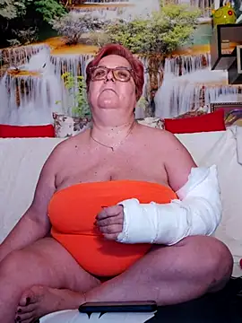 QueenPammy1 online show from 3, 3, 2025