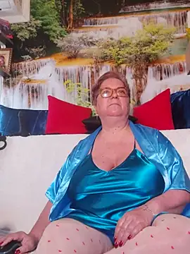 QueenPammy1 online show from 2, 2, 2026