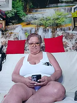 QueenPammy1 online show from 17, 9, 2025