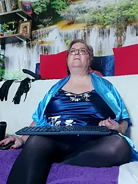 QueenPammy1 online show from 29, 11, 2025