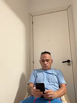 mateocali25 online show from 15, 7, 2026