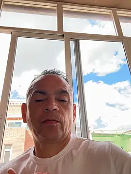 Snapshot of mateocali25 chatting on 13, 5, 2026 mateocali25 online show from 13, 5, 2026