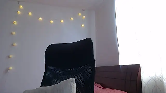 nalafoster online show from 6, 3, 2026