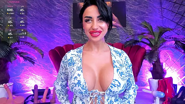 Snapshot of IzabelaTessa chatting on 8, 5, 2026 IzabelaTessa online show from 8, 5, 2026
