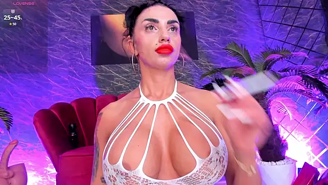 Snapshot of IzabelaTessa chatting on 1, 6, 2026 IzabelaTessa online show from 1, 6, 2026