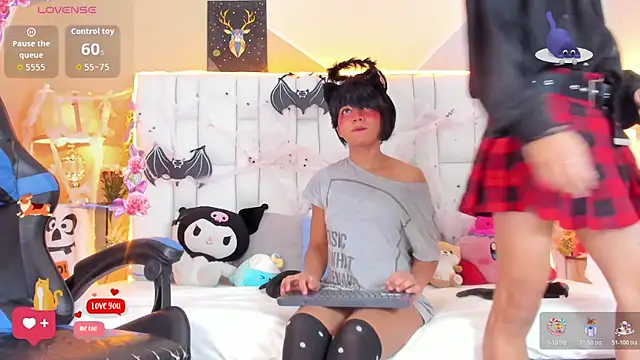 Snapshot of cherryboom23 chatting on 23, 10, 2025 cherryboom23 online show from 23, 10, 2025