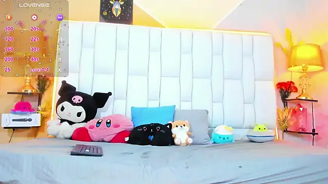 Snapshot of cherryboom23 chatting on 18, 11, 2025 cherryboom23 online show from 18, 11, 2025