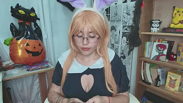 MitsuChan  online show from 1, 12, 2025