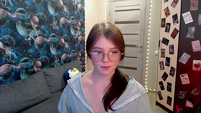 Snapshot of GinnyBlacky chatting on 8, 10, 2025 GinnyBlacky online show from 8, 10, 2025