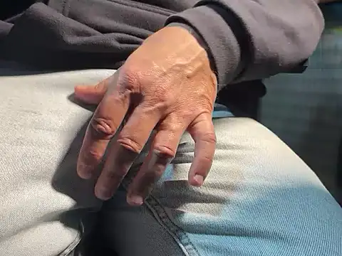 Snapshot of Max_965 chatting on 15, 11, 2025 Max 965 online show from 15, 11, 2025