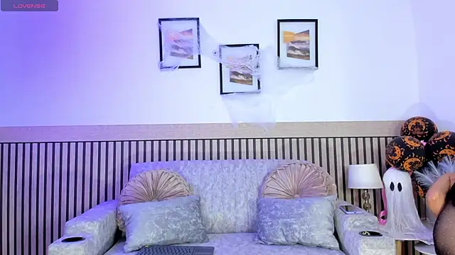 hanna mils online show from 22, 10, 2025