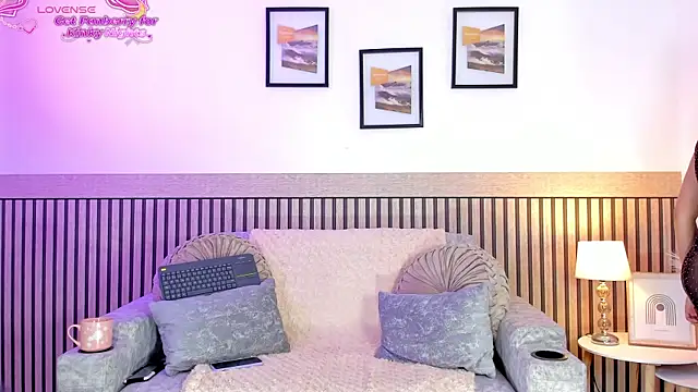 hanna mils online show from 14, 11, 2025