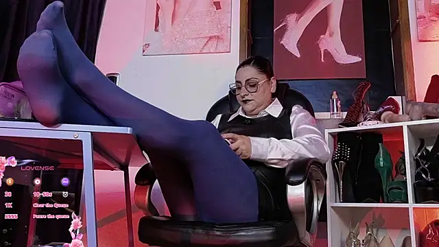  LuanaDabbraccio online show from 12, 5, 2026