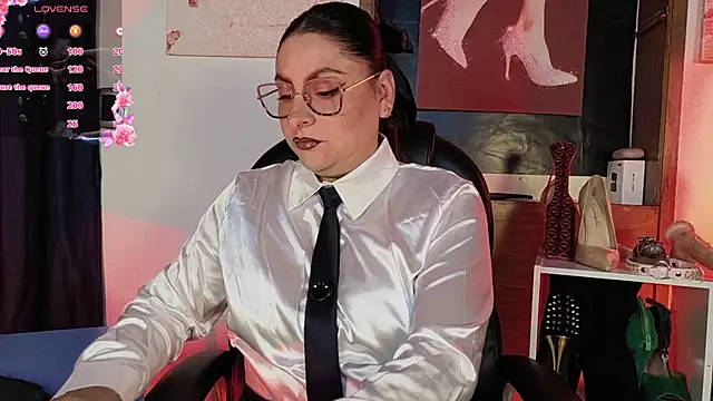  LuanaDabbraccio online show from 7, 5, 2026