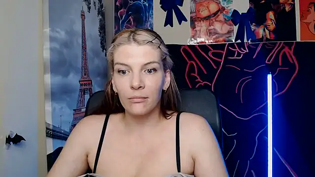 Snapshot of VanessaRey_ chatting on 1, 6, 2026 VanessaRey online show from 1, 6, 2026