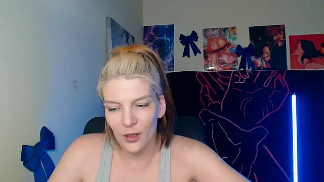 VanessaRey  online show from 15, 4, 2026