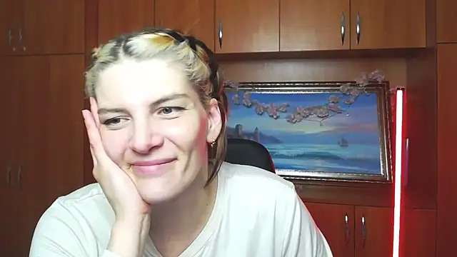 VanessaRey  online show from 8, 3, 2026