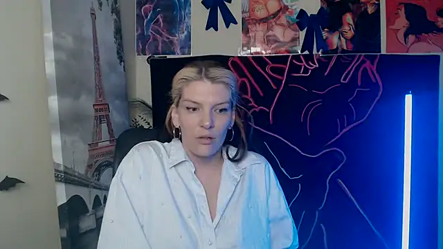 Snapshot of VanessaRey_ chatting on 6, 5, 2026 VanessaRey online show from 6, 5, 2026
