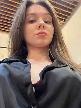 MilaBee online show from 20, 10, 2025