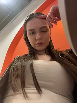 MilaBee online show from 13, 3, 2026