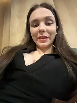 MilaBee online show from 2, 3, 2026