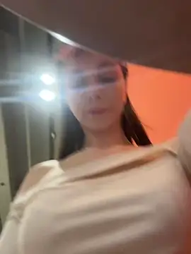 MilaBee online show from 19, 3, 2026