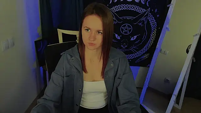 Snapshot of Catherine_e chatting on 23, 10, 2025 Catherine e online show from 23, 10, 2025