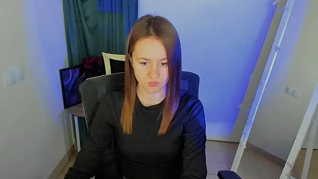 Snapshot of Catherine_e chatting on 27, 10, 2025 Catherine e online show from 27, 10, 2025