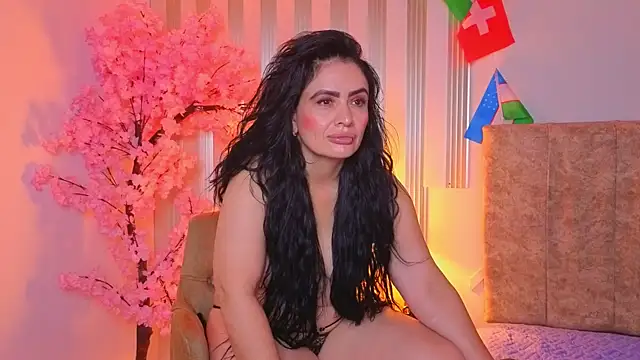 angelinarouse  online show from 10, 7, 2026
