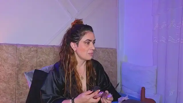 angelinarouse  online show from 4, 3, 2026