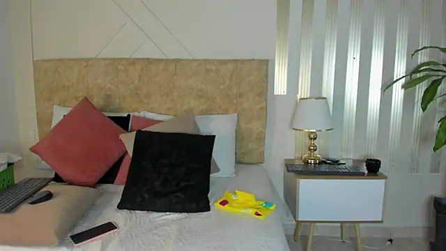 angelinarouse  online show from 21, 10, 2025