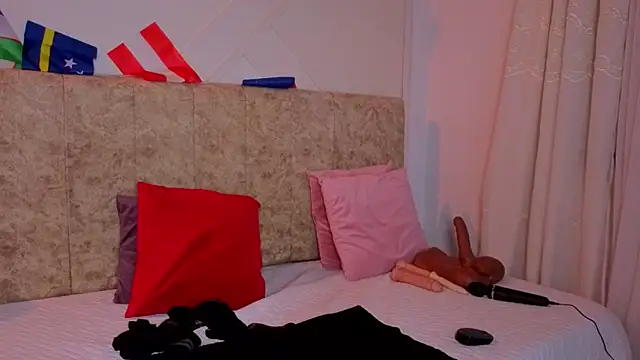angelinarouse  online show from 5, 7, 2026