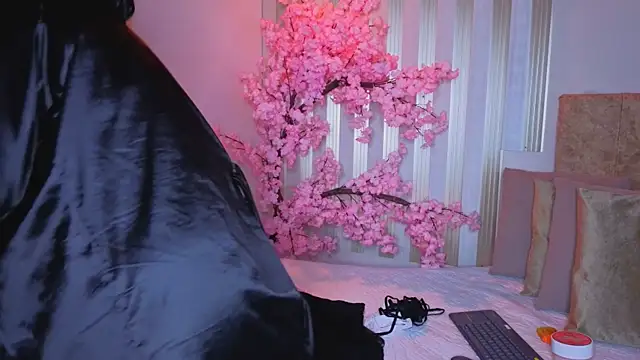 angelinarouse  online show from 7, 6, 2026