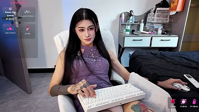 Rainbow-sweet online show from 15, 4, 2026