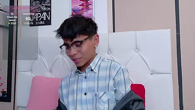 Ethan Westt online show from 10, 11, 2025