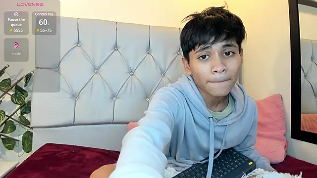 Snapshot of Ethan_Westt chatting on 20, 3, 2025 Ethan Westt online show from 20, 3, 2025