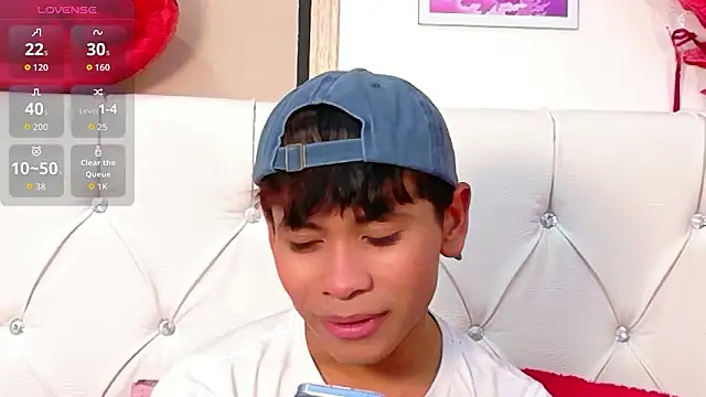 Ethan Westt online show from 19, 2, 2026