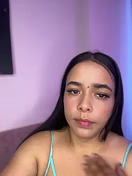 Snapshot of Deepika_padukoneNisha chatting on 12, 5, 2026 Deepika padukoneNisha online show from 12, 5, 2026