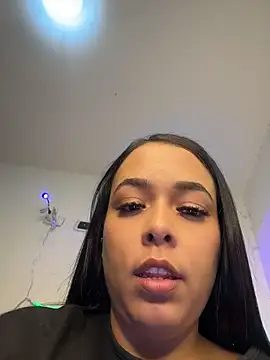 Snapshot of Deepika_padukoneNisha chatting on 25, 7, 2026 Deepika padukoneNisha online show from 25, 7, 2026