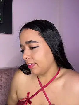 Snapshot of Deepika_padukoneNisha chatting on 9, 5, 2026 Deepika padukoneNisha online show from 9, 5, 2026