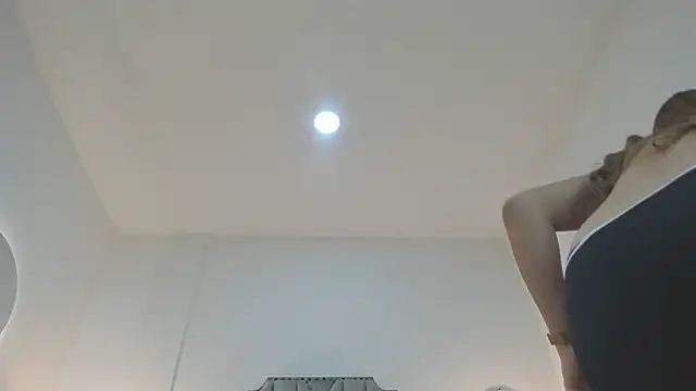 debora scoot online show from 9, 2, 2026