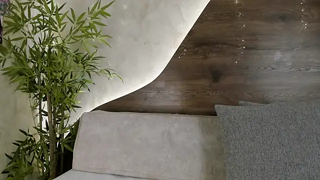 mia lacy  online show from 26, 11, 2025